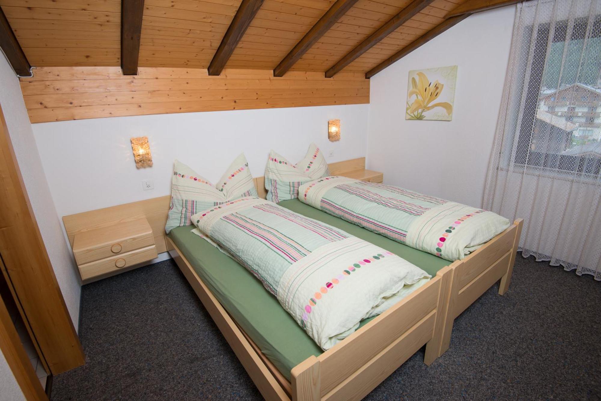 Apartamento Ferienhaus Adonis Saas-Grund Habitación foto